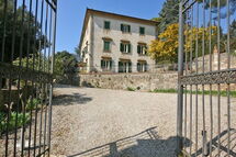 VILLA MONTERIGGIONI