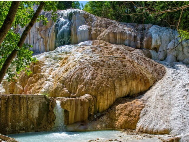 Gratis natuurlijke warmwaterbronnen in Toscane: drie locaties die u niet mag missen