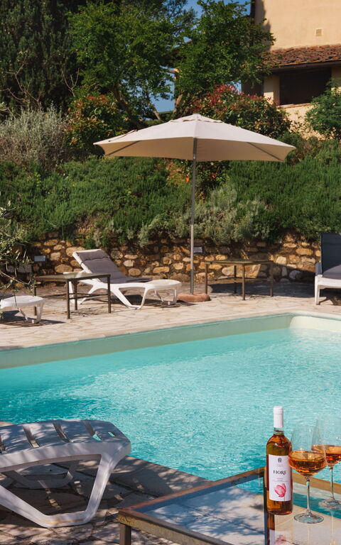 Pozzo Dei Desideri: Buitenkanten, Buitenshuis, zwembad