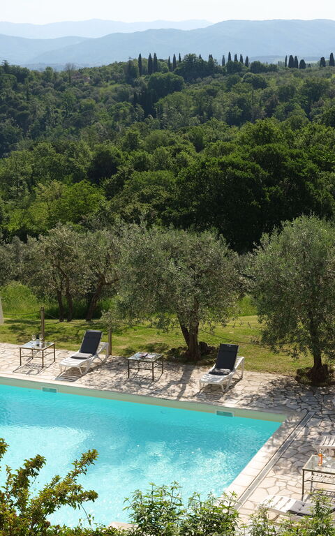 Pozzo Dei Desideri: Buitenkanten, Buitenshuis, zwembad