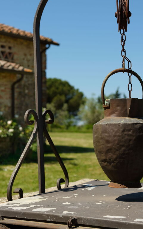 Pozzo Dei Desideri: Buitenkanten, Buitenshuis, Tuin