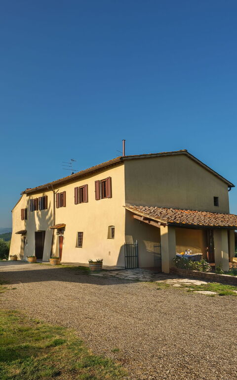 Pozzo Dei Desideri: Buitenkanten, Buitenshuis, Hoofdingang