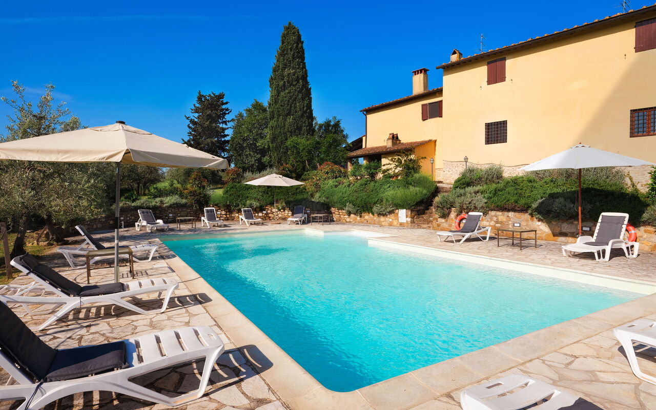 Pozzo Dei Desideri: Buitenkanten, Buitenshuis, zwembad