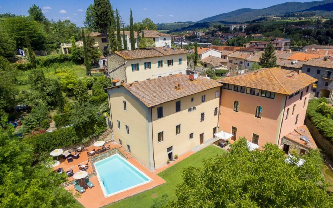 Palazzo a Greve: Buitenshuis, zwembad