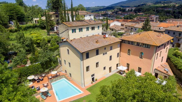 Palazzo a Greve: Buitenshuis, zwembad