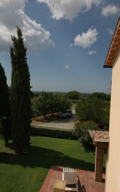 Poderino: Buitenkanten, Buitenshuis