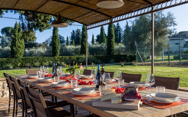 Villa Simone: Balkon / terras / patio, Buitenshuis