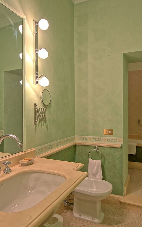 Castello Leopoldo: Badkamer