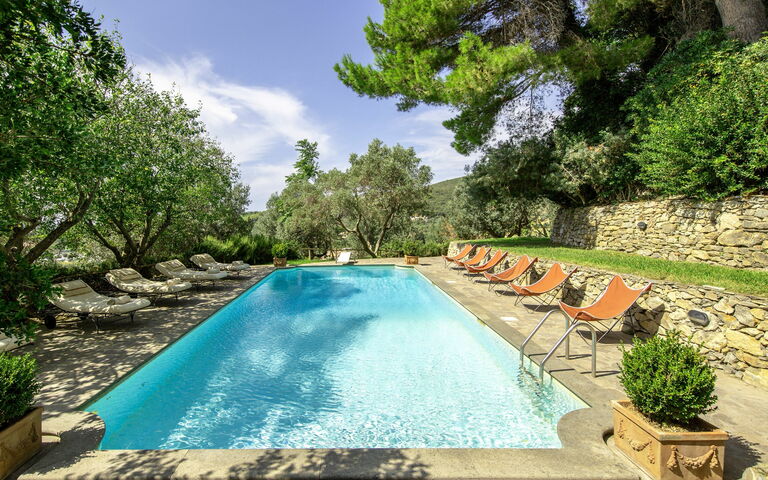 Castello Leopoldo: Tuin, zwembad