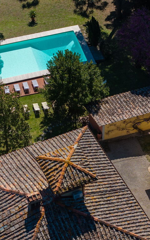 Villa Orchidea: Buitenshuis, zwembad