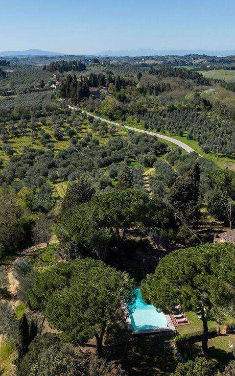 Villa Orchidea: Buitenshuis