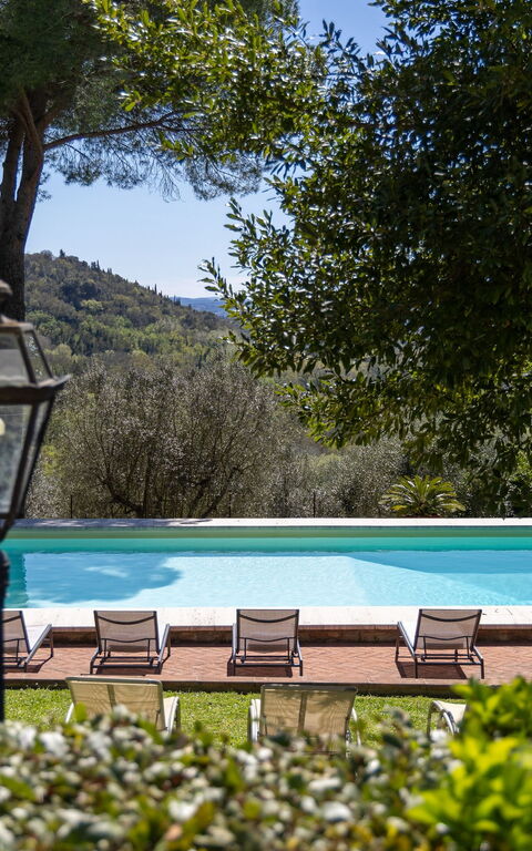 Villa Orchidea: Buitenshuis, Tuin, zwembad