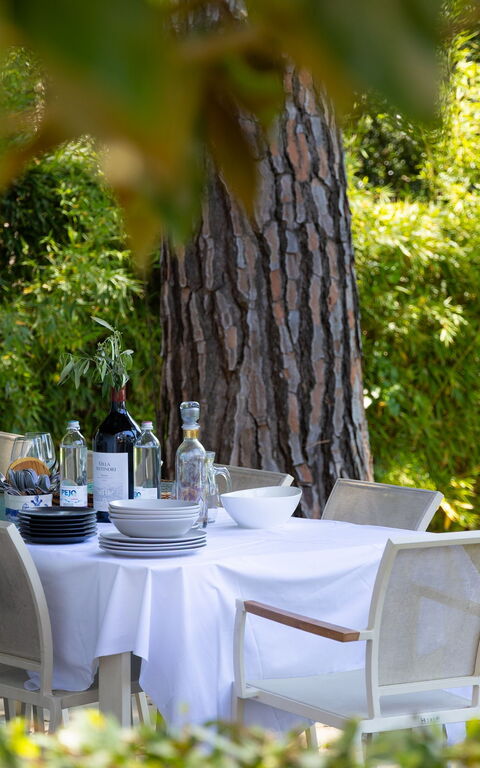 Villa Orchidea: Buitenkanten, Buitenshuis, Tuin