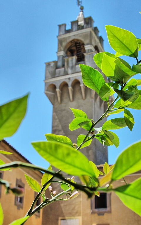 Montegufoni: Buitenshuis, Keer bekeken