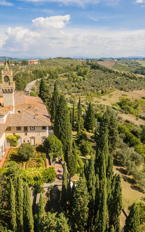 Montegufoni: Buitenkanten, Buitenshuis, Keer bekeken
