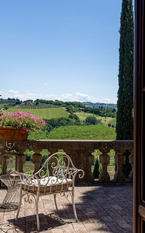 Montegufoni: Balkon / terras / patio, Keer bekeken