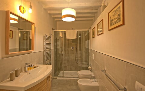 Accommodatie Montegufoni 27: Badkamer