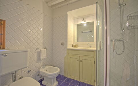 Accommodatie Montegufoni 13: Badkamer