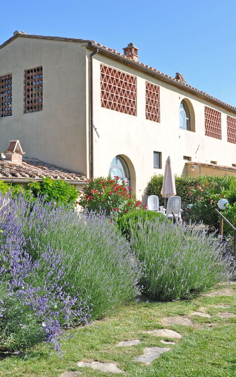 I Glicini: Buitenkanten, Buitenshuis