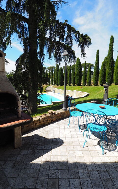 Cornocchio: Tuin, zwembad