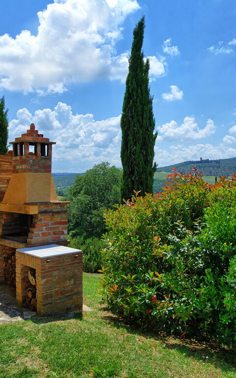 Castelmuzio: Buitenshuis