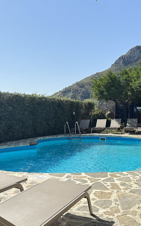 Castellammare: Buitenkanten, zwembad