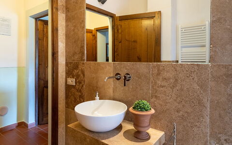 Accommodatie Montelopio 4: Badkamer, Kamer details