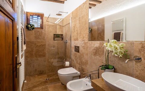 Accommodatie Montelopio 2: Badkamer