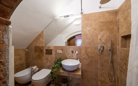 Accommodatie Montelopio 3: Badkamer