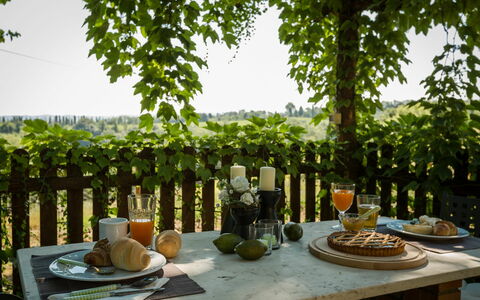 Accommodatie Montelopio 8: Buitenshuis, Tuin