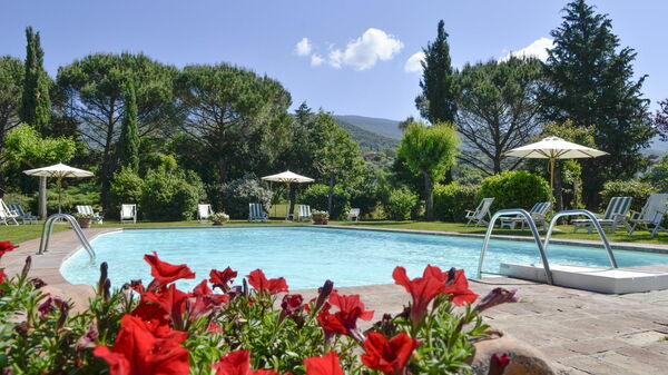 San Pietro: Tuin, zwembad