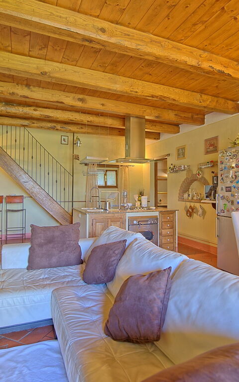 Villa Margherita: Keuken, Lunchroom, Woonkamer