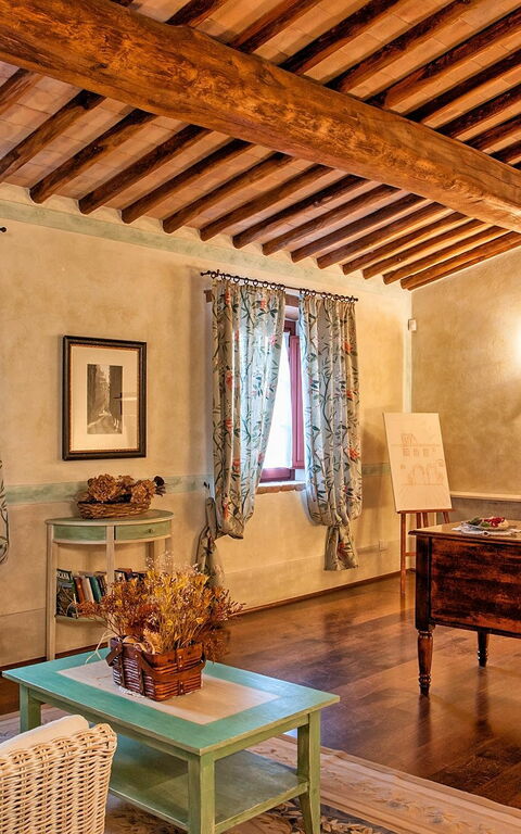 Villa Petrognano: Woonkamer