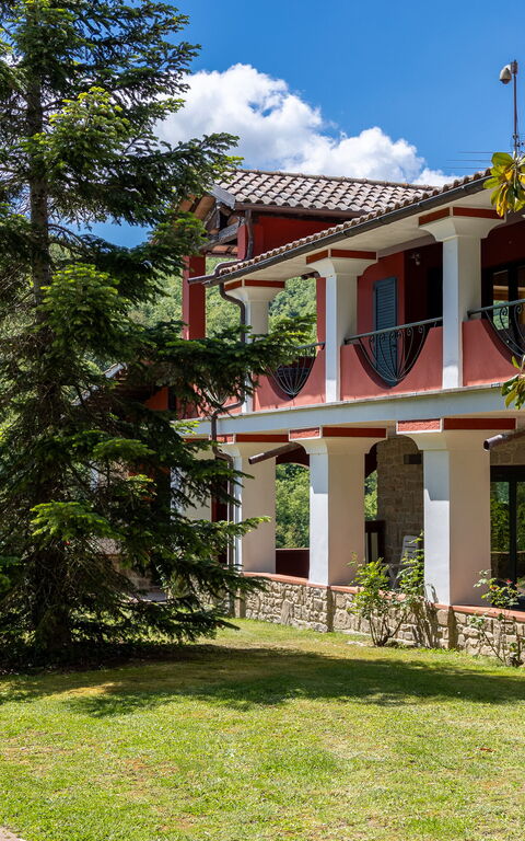 Villa Contessa: Buitenkanten, Buitenshuis, Tuin