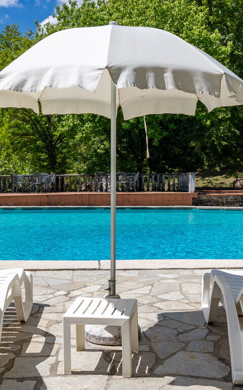 Villa Contessa: Buitenshuis, Tuin, zwembad
