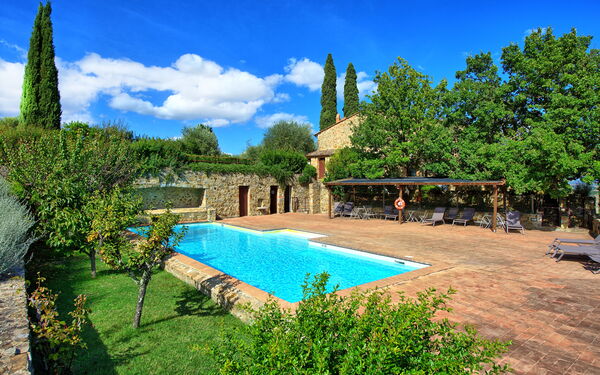 Brunello: Buitenshuis, zwembad