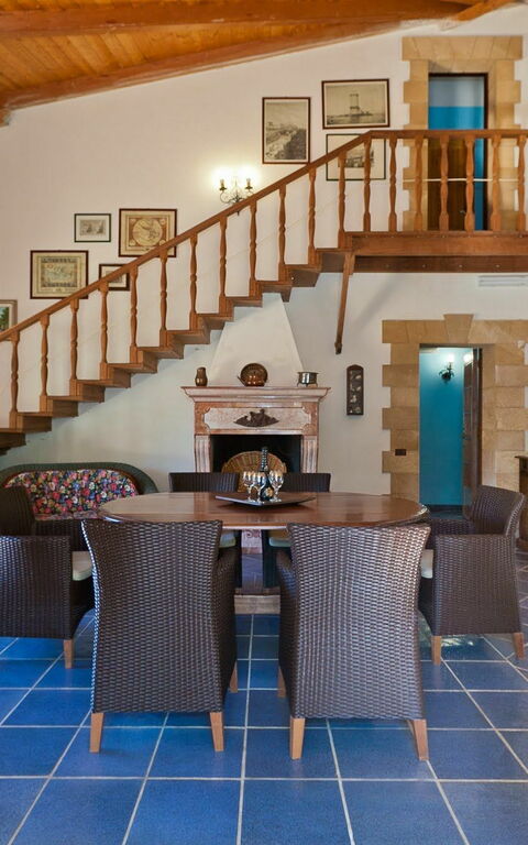 Villa Erice: Lunchroom, Woonkamer