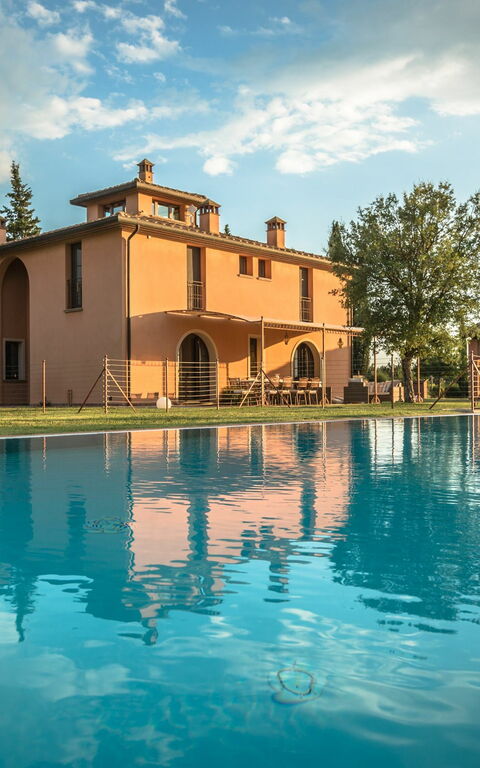 Villa Insoglio: Buitenshuis, zwembad