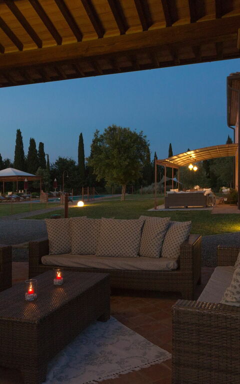 Villa Insoglio: Buitenshuis