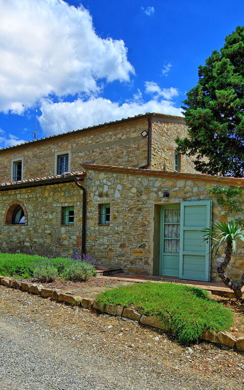 San Donato: Buitenshuis