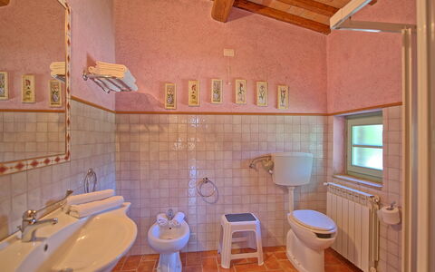 Accommodatie San Donato 2: Badkamer