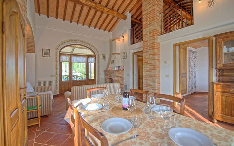 Accommodatie San Donnino 6: Lunchroom, Woonkamer