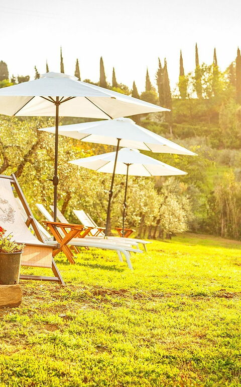 Villa Amadeo: Buitenkanten, Buitenshuis, Keer bekeken, Tuin