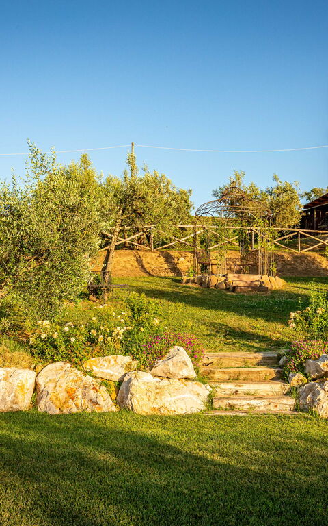 Villa Amadeo: Buitenkanten, Buitenshuis, Tuin