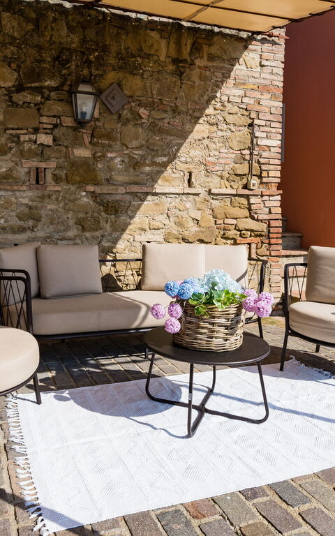 Villa Angelica: Buitenkanten, Buitenshuis