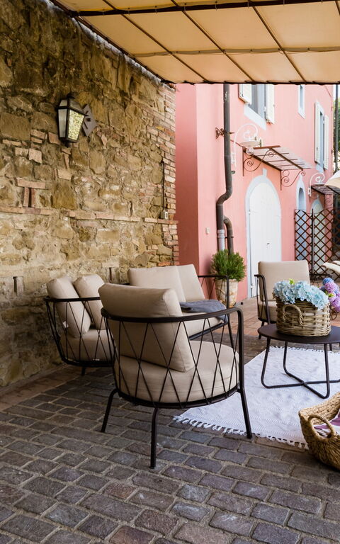 Villa Angelica: Buitenkanten, Buitenshuis