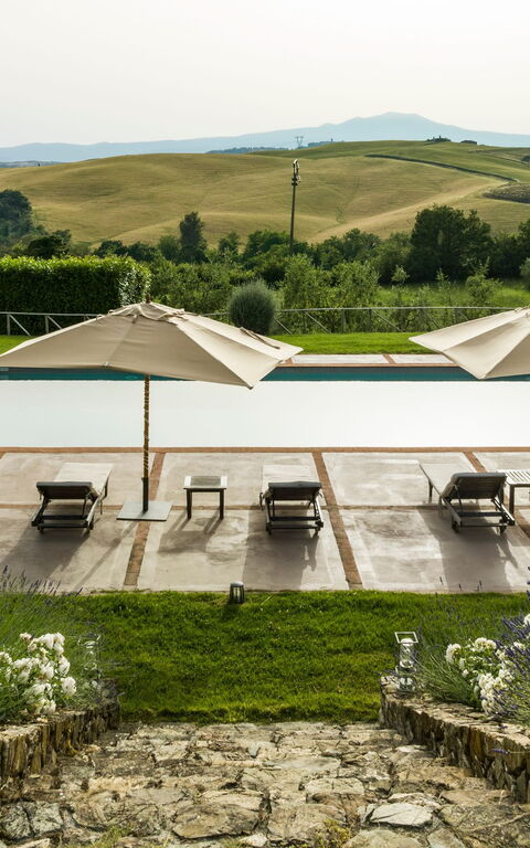 Villa Danilo: Buitenkanten, Buitenshuis, Keer bekeken, zwembad