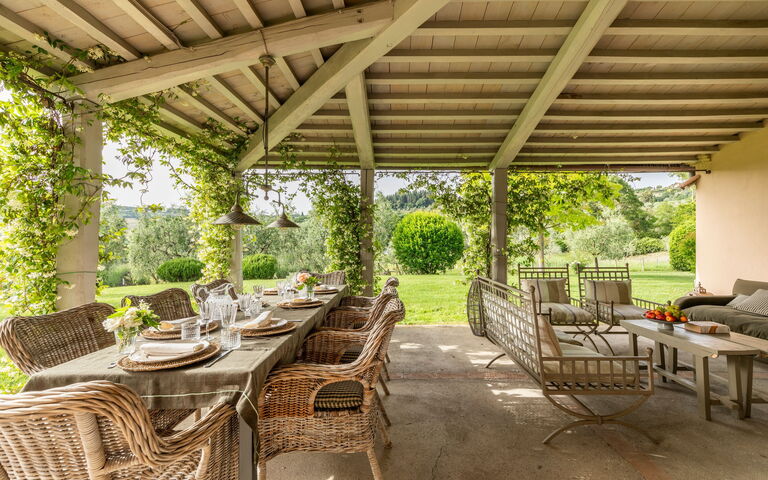 Villa Danilo: Balkon / terras / patio, Buitenkanten, Buitenshuis, Tuin