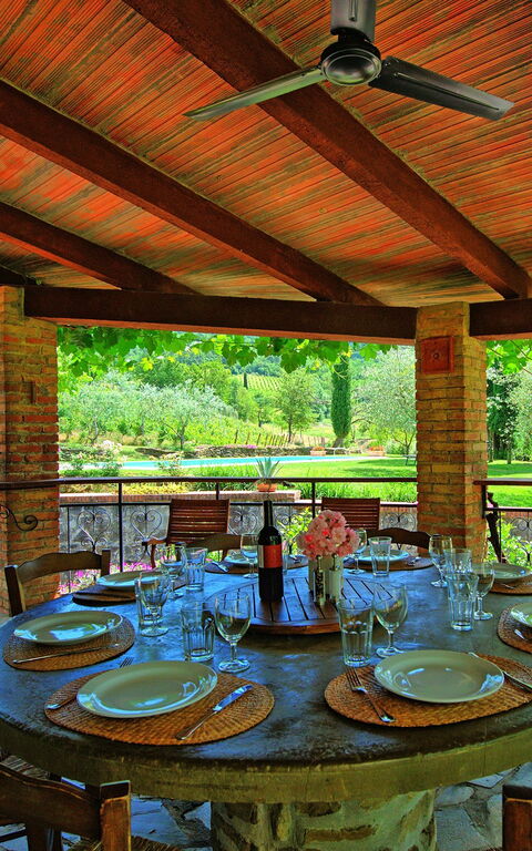 Villa Lo Scoiattolo: Balkon / terras / patio