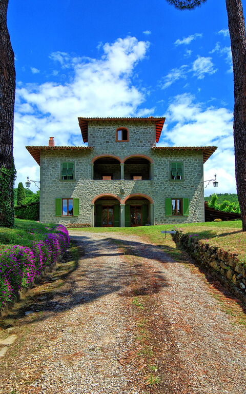 Villa Lo Scoiattolo: Buitenshuis, Tuin